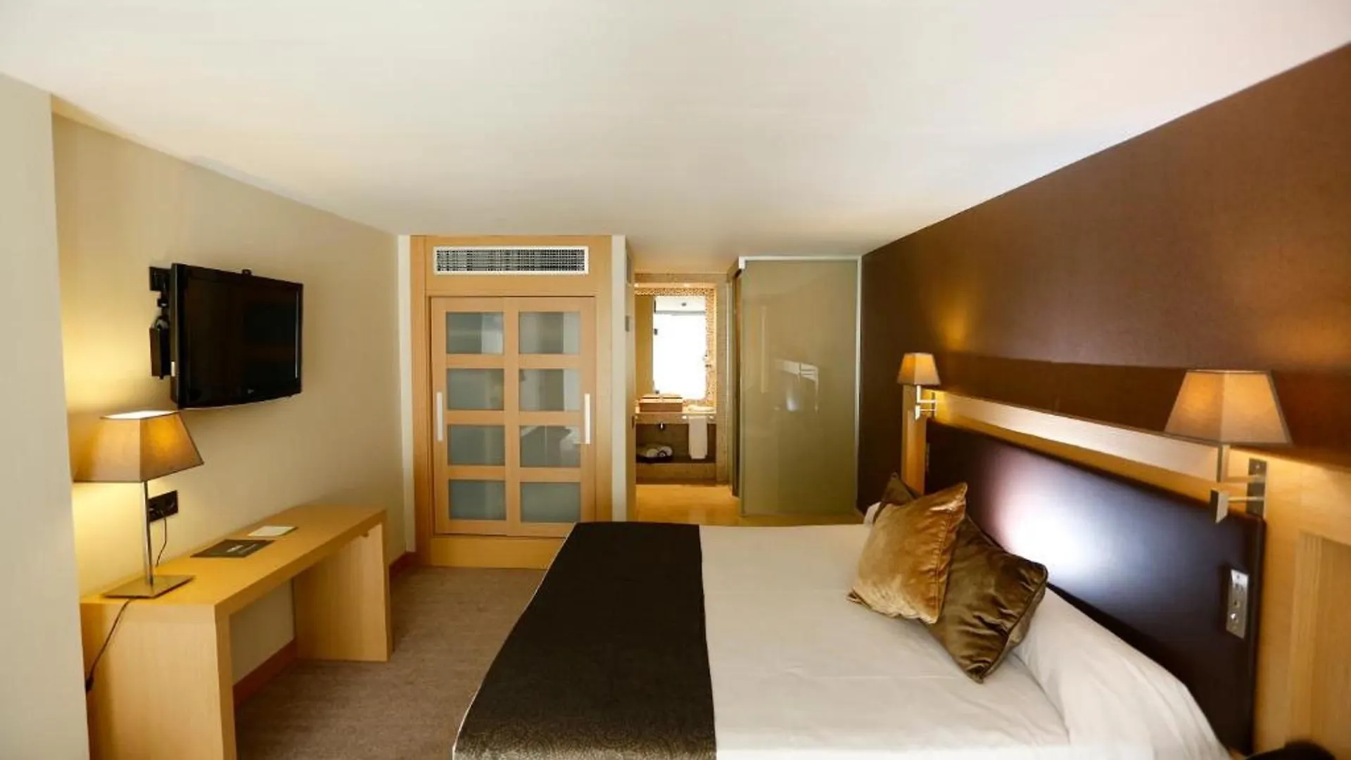 *****  Gran Palas Hotel - Spa Incluido Ла-Пинеда Испания
