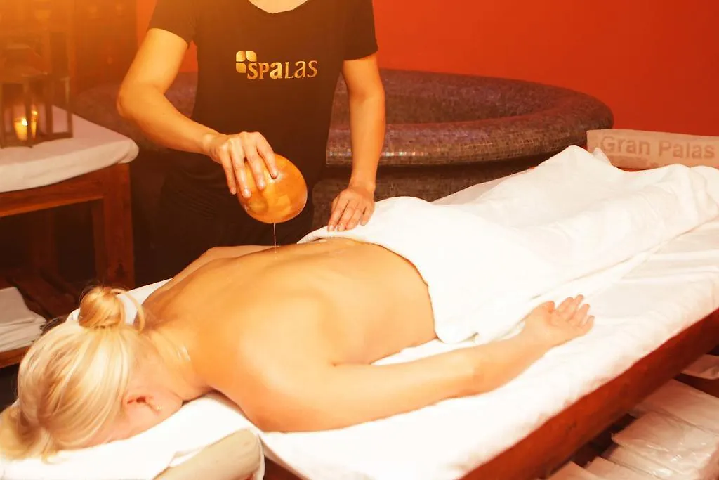 *****  Gran Palas Hotel - Spa Incluido La Pineda İspanya